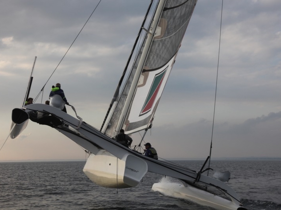 carbon 3 trimaran