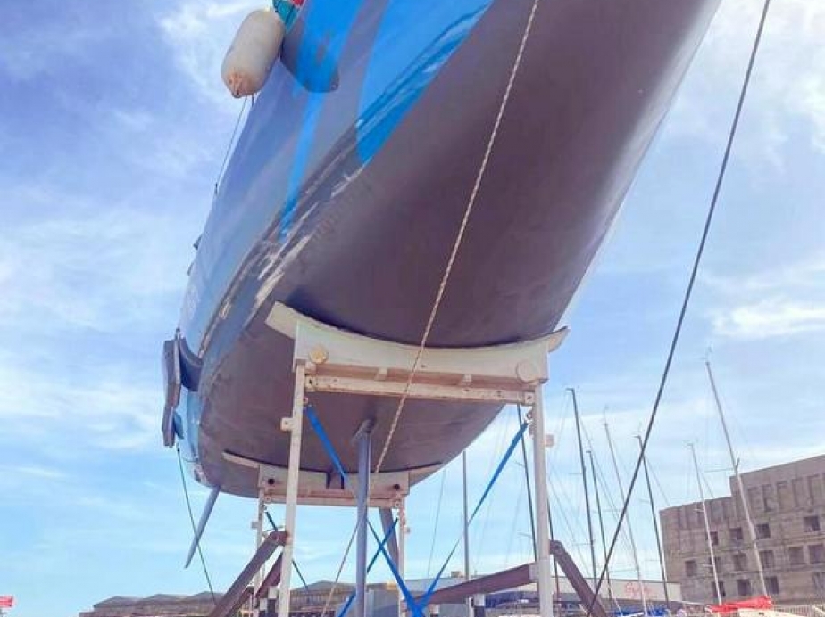 Imoca 60 best sale for sale
